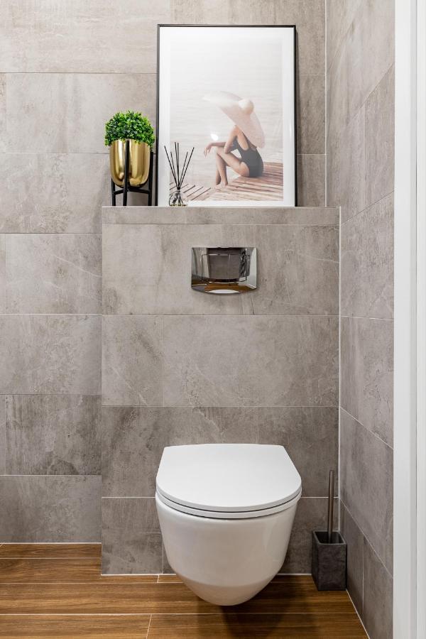 Apartamentai Felikso Namai Κλαϊπέντα Εξωτερικό φωτογραφία